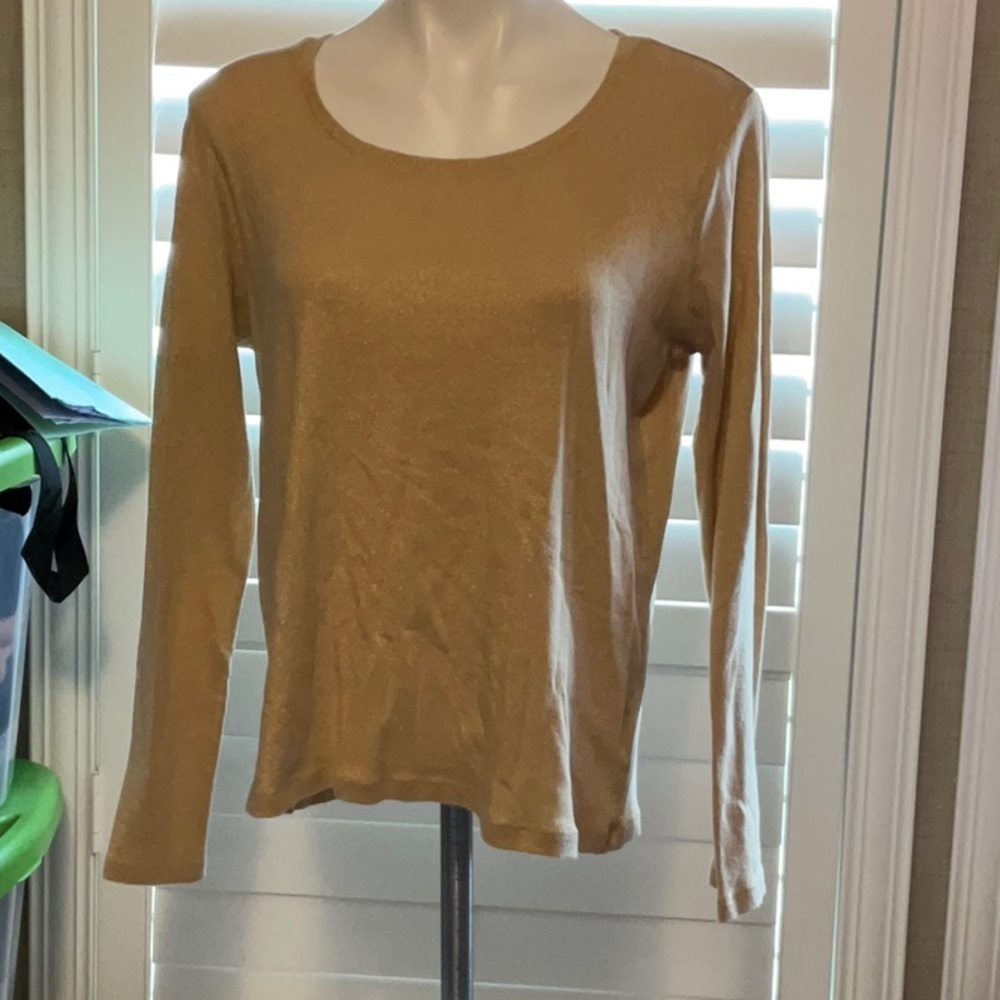 White Stag Gold Fitted Long Sleeve Blouse